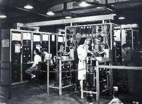 Lab technicians at work in the K-25 Plant